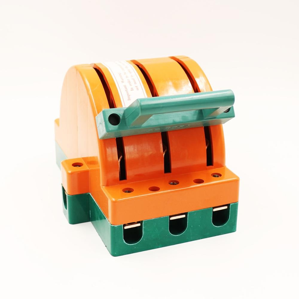 SWITCH REVERSIBLE TRIFÁSICO 3P 225A — IHNSA