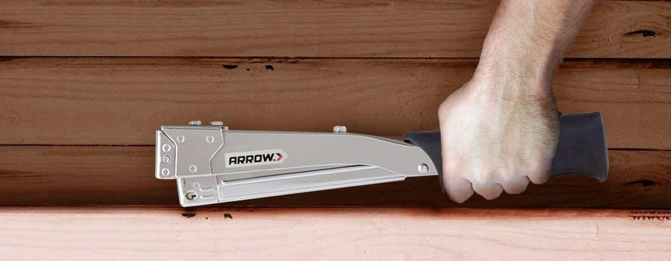 GRAPADORA DE GOLPE ARROW HT55