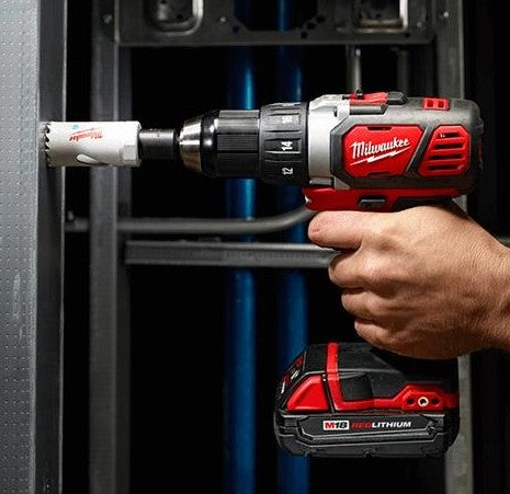 TALADRO DESTORNILLADOR 1/2" KIT CARGADOR/2 BATERIAS 1,800 RPM