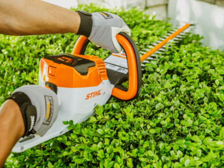 CORTASETOS HSA56, INALAMBRICO STIHL, AK