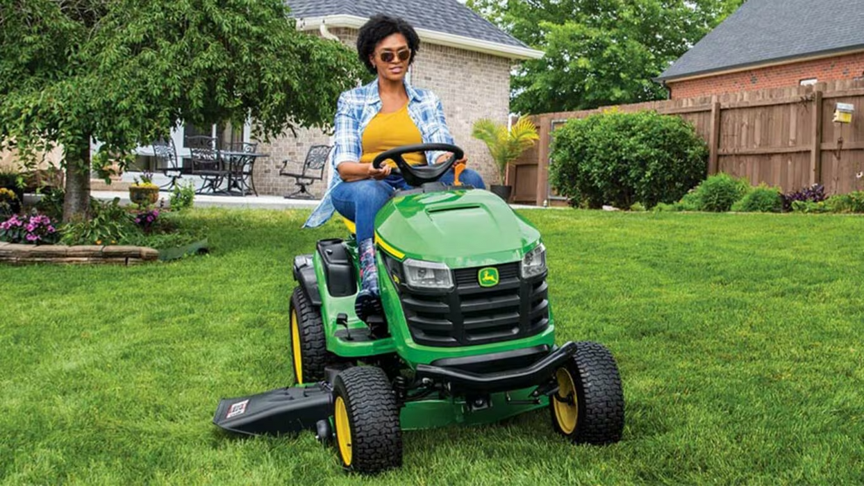 TRACTOR CORTADOR DE CESPED 48", 24.0 HP, JOHN DEERE S170