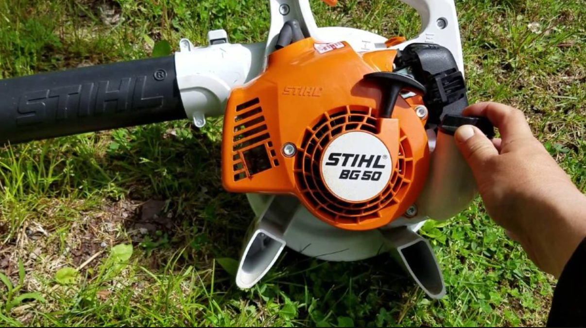 SOPLADORA BG50, MOTOR A GASOLINA STHIL, CAPACIDAD DE 27CM3