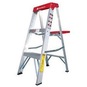 Escalera de tijera aluminio con escalones y barandas, tapa roja CUPRUM