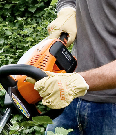 CORTASETOS HSA56, INALAMBRICO STIHL, AK